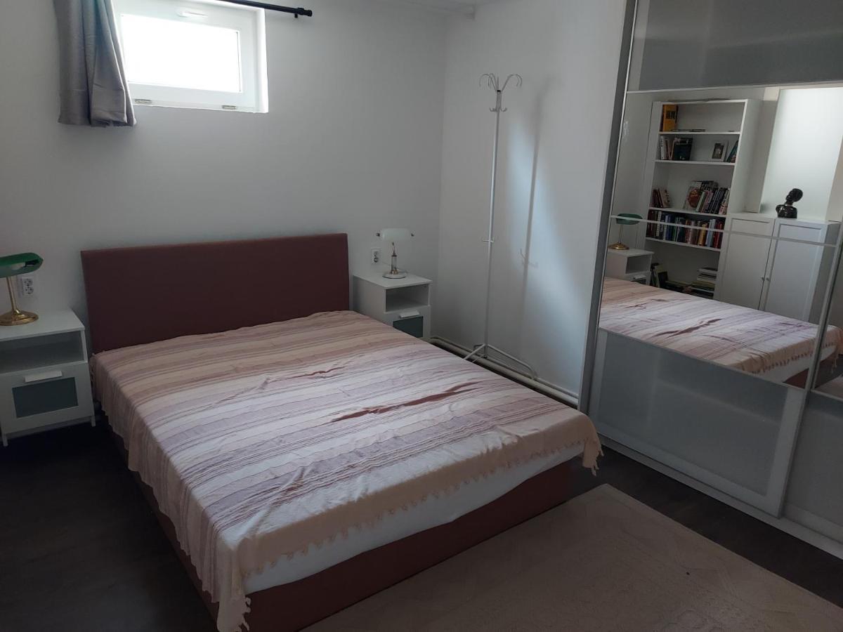 2+2Szemelyes Apartman Kerttel Lejlighed Székesfehérvár Eksteriør billede